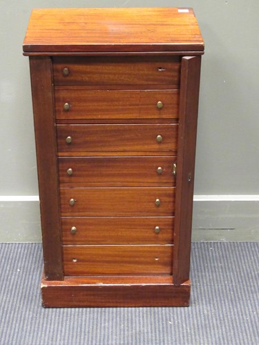 Lot 628 - A 19th century mahogany Wellington chest of...
