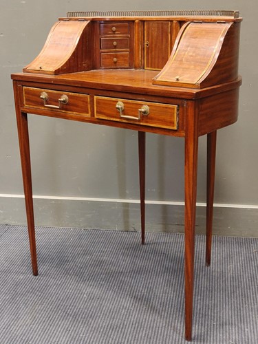 Lot 503 - A satinwood Carlton House desk, 97 x 72.5 x 50cm