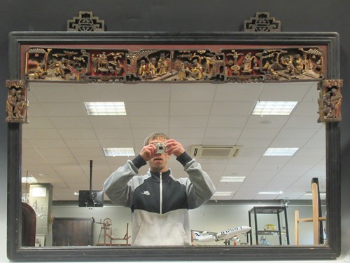 Lot 661 - A 19th century Chinese carved and giltwood...