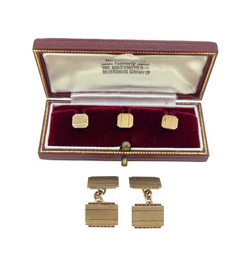 Lot 134 - A near set of cufflinks and dress studs