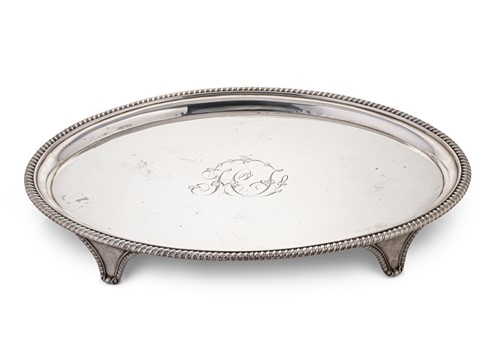 Lot 550 - A George III silver tray