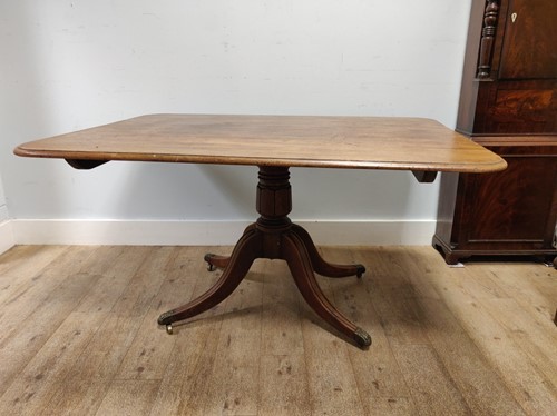 Lot 650 - A late Regency mahogany tilt-top breakfast...