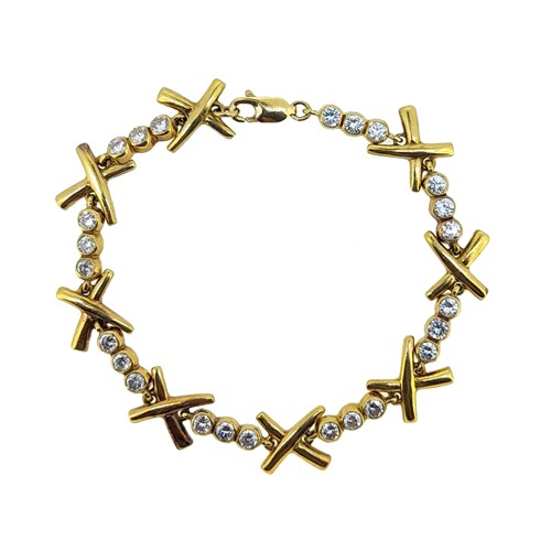 Lot 229 - A Picasso style diamond set bracelet