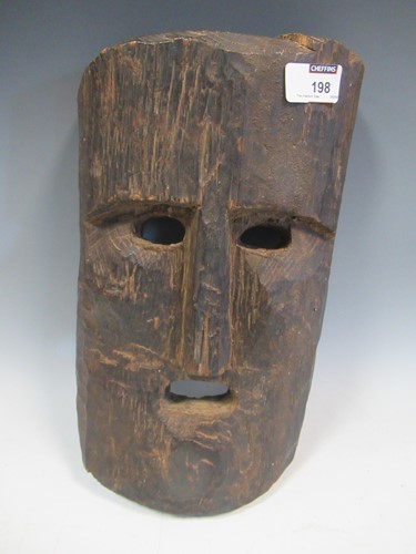 Lot 198 - 20th century Nepalese tribal mask, 35 x 20cm