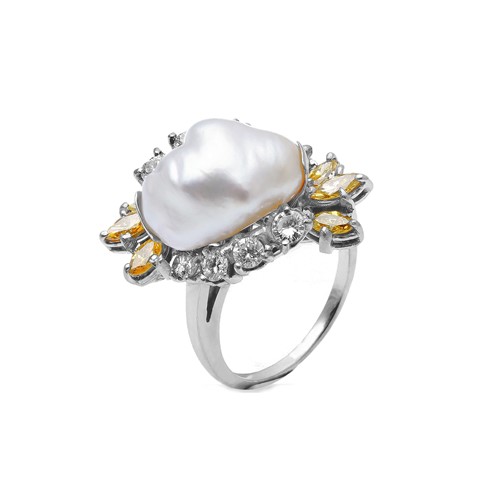 Lot 217 - A baroque keshi pearl and fancy yellow diamond dress ring