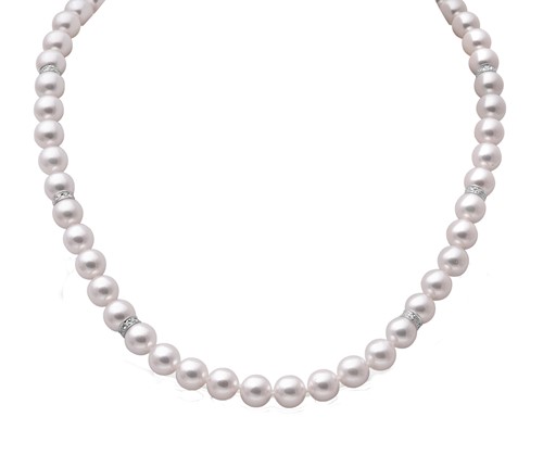 Lot 52 - A cultured pearl and diamond necklace