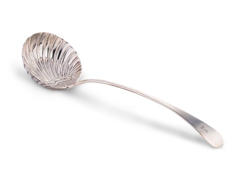 Lot 542 - A George III 18th century silver soup ladle