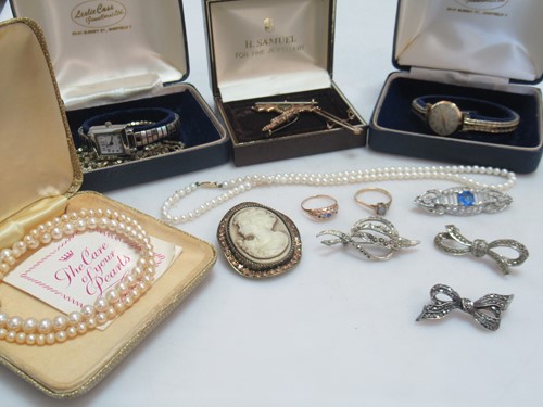 Lot 242 - a large collection of costume and silver...