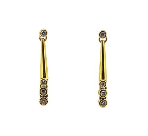 Lot 84 - A pair of 18ct gold diamond ear pendants