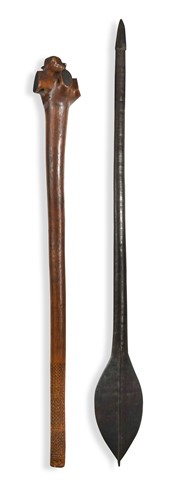 Lot 542 - A Solomon Islands' paddle club