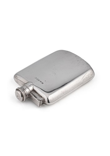 Lot 638 - An early 20th century silver hip flask