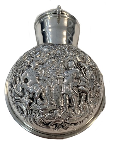 Lot 428 - An Edward VII silver scent bottle case with bottle