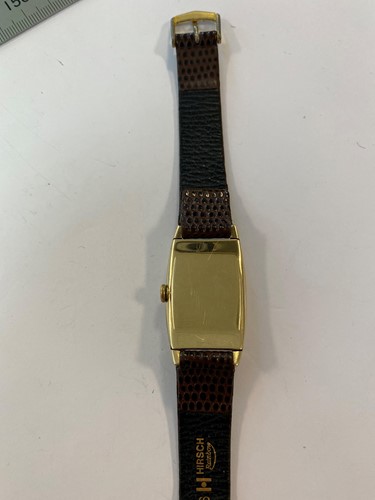 Lot 414 - Waltham - An American 14ct gold wristwatch