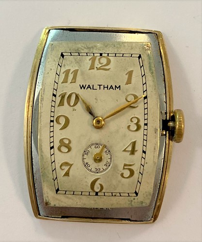 Lot 414 - Waltham - An American 14ct gold wristwatch