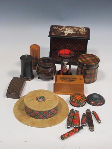 Lot 97 - A small collection of Tartan ware and...