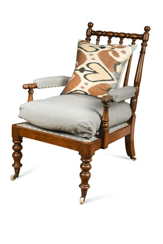 Lot 393 - A Victorian mahogany library armchair