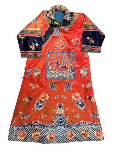 Lot 146 - A Chinese embroidered red silk robe, late Qing Dynasty, circa 1900