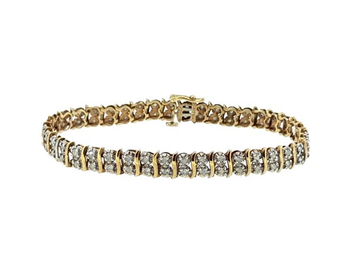 Lot 83 - A diamond set bracelet