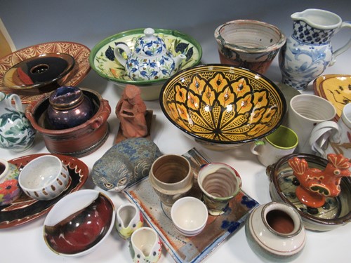Lot 55 - A large quantity of mostly painted ceramic...