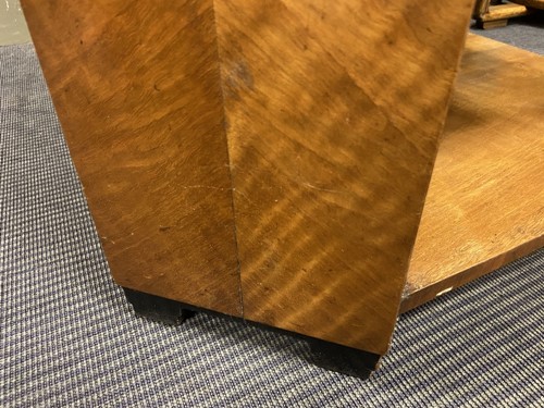 Lot 245 - A Heal's Art Deco walnut book table
