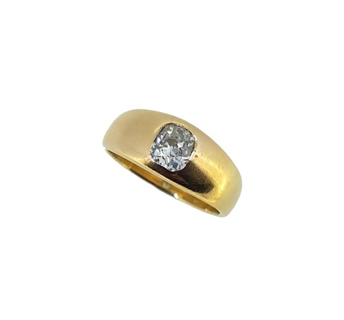 Lot 69 - An 18ct gold single stone diamond ring