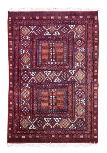 Lot 558 - A finely-woven Ersari rug