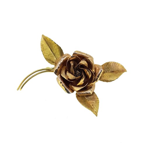 Lot 199 - An 18ct two colour gold floral spray brooch