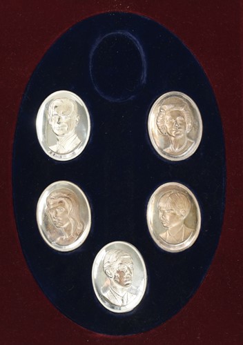 Lot 48 - John Pinches silver oval cameo medallions...