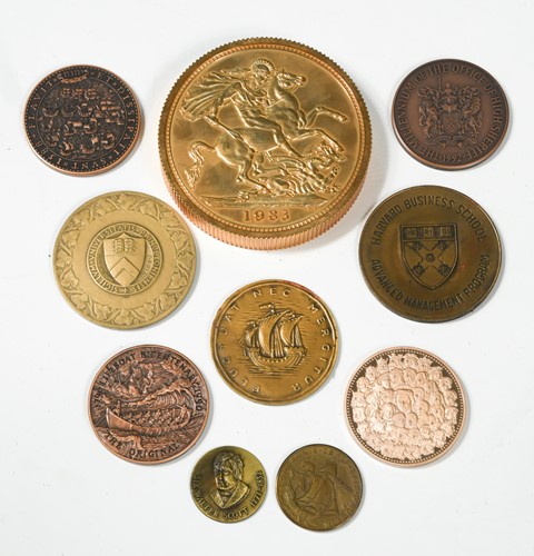 Lot 6 - Group of 9 modern commemorative bronze medals,...