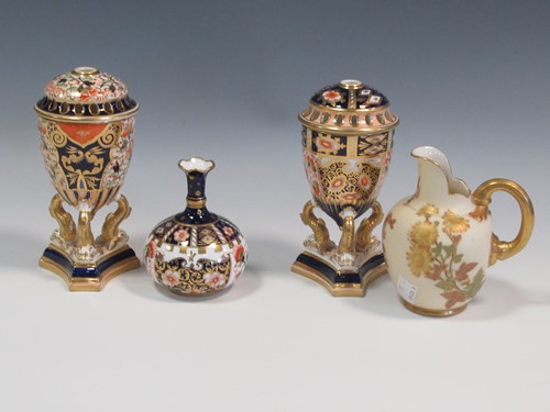 Lot 7 - Royal Worcester small ivory ground gilt and...