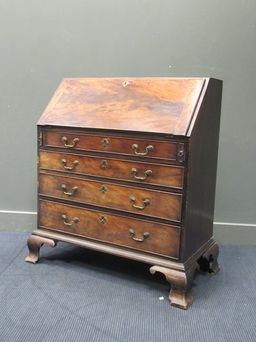 Lot 532 - A George III mahogany bureau, 108 x 94 x 50cm