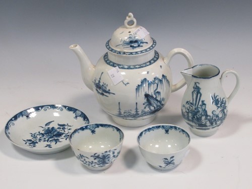 Lot 13 - Worcester and Caughley porcelain: a teapot and...