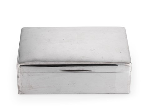 Lot 653 - A George V silver table cigar box