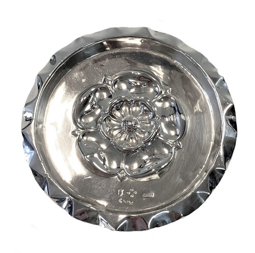 Lot 466 - A Victorian silver dish, mark of, and presented by, Child & Child