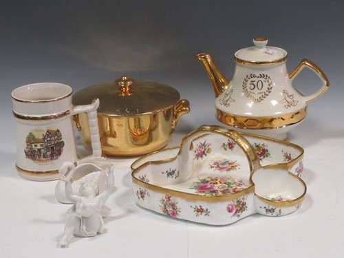Lot 85 - A collection of ceramic services, to include...