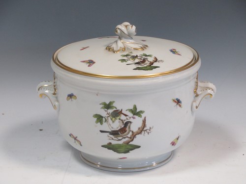 Lot 136 - A Herend Rothschild pattern ice bucket and...
