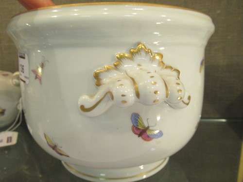 Lot 136 - A Herend Rothschild pattern ice bucket and...