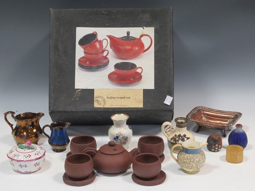 Lot 63 - An assortment of ceramics ware to include...