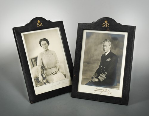 Lot 375 - Dorothy Wilding, a pair of portrait...