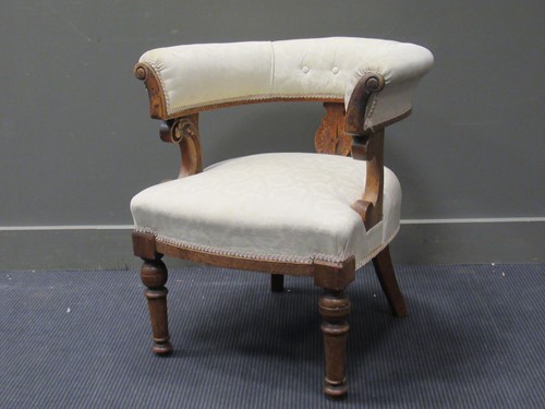 Lot 456 - An Edwardian horse shoe shape easy chair, 74 x...