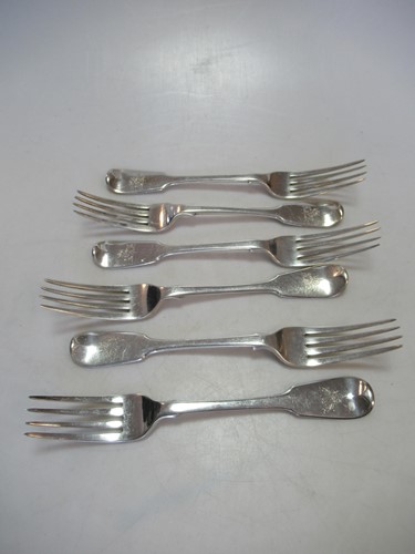 Lot 216 - 6 silver table forks, 15.5ozt