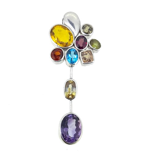 Lot 8 - A multi gemstone pendant