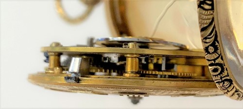 Lot 323 - Robert Molyneaux, London - An 18ct gold open faced pocket watch