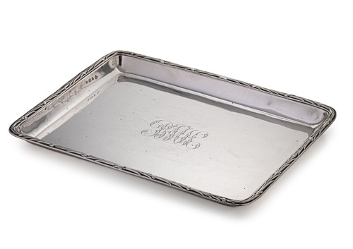 Lot 627 - An Edward VII silver tray
