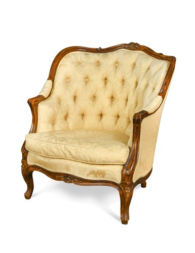Lot 297 - A Louis XV style beech framed bergère, 19th century