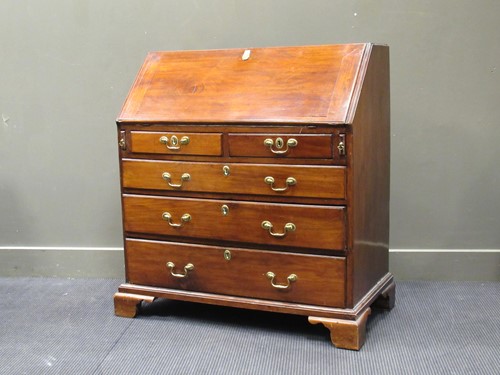 Lot 404 - A George III mahogany bureau, 105 x 101 x 54cm