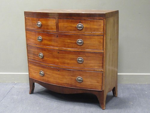 Lot 507 - An early 19th century bowfronted chest of...