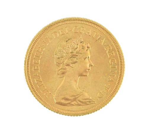 Lot 179 - Elizabeth II gold sovereign 1976
