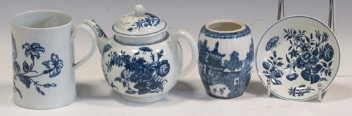 Lot 1 - An 18th century Worcester mug, a Worcester...