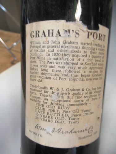 Lot 93 - A quantity of ports, wines & Champagne...